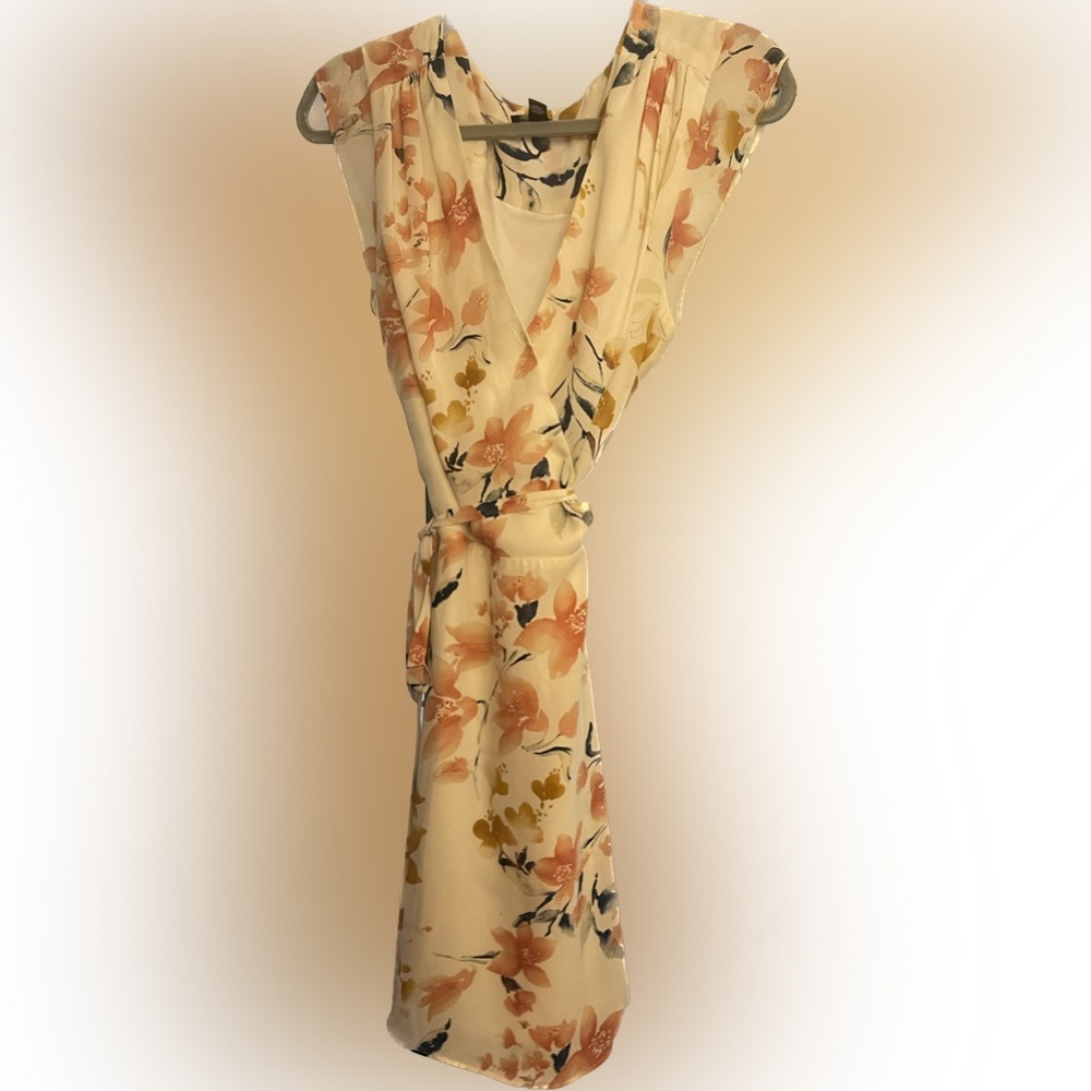 Pretty Flowered wrap dress